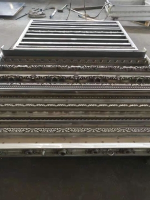 Cetakan EPS khusus untuk produk busa polystyrene yang kuat dengan umur cetakan yang panjang